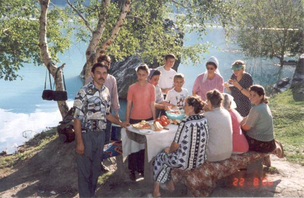 The Methodists in mounts on rest