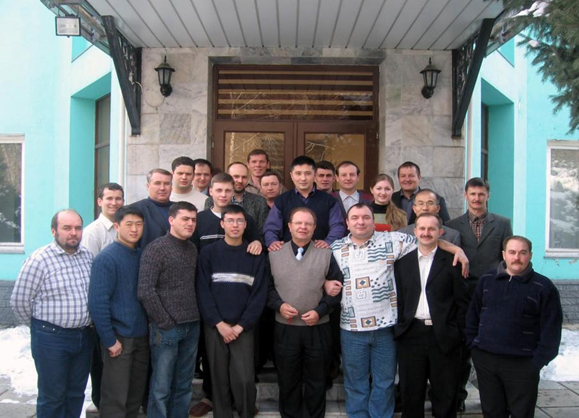 Pastor�s group at the front of the Bible Institute (2006-2009).